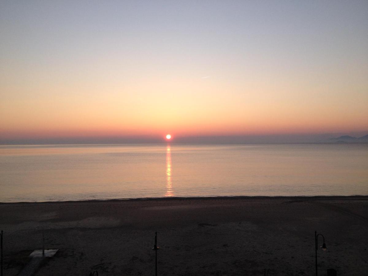 Makedos Sea View Apartment Vrasná Екстериор снимка