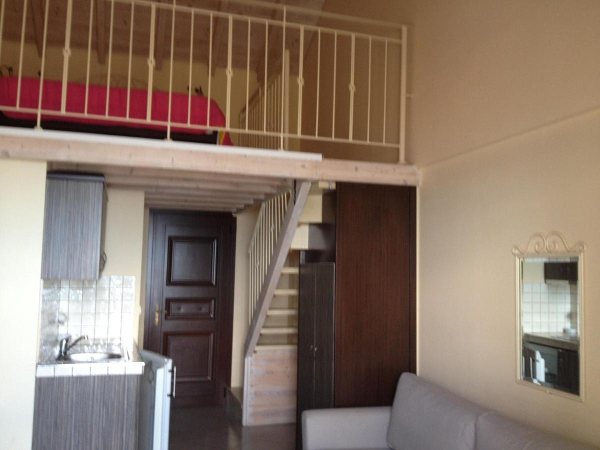 Makedos Sea View Apartment Vrasná Екстериор снимка